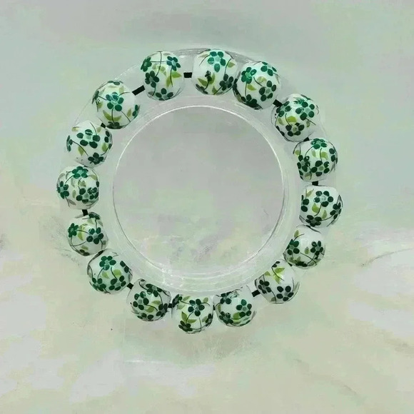 Chinese-Style Ceramic Floral Beaded Bracelet in Green - Picture 2 of 6
